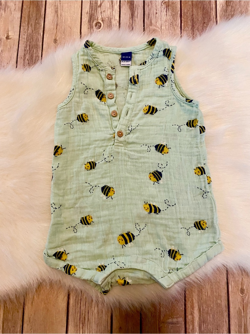 Boy’s 18-24 Old Navy Bee Muslin Romper
